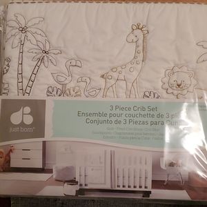 NWT 3 piece crib set